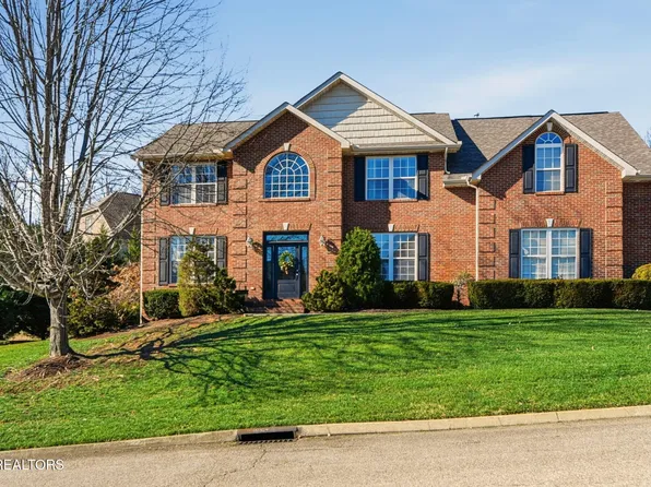 8305 Harbor Cove Dr, Knoxville, TN 37938