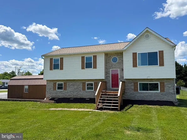 252 Wise Ave, Strasburg, VA 22657