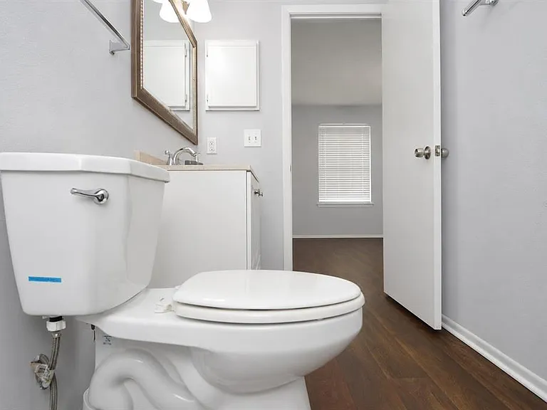 8718 Mallard Reserve Dr #104 — Photo 39
