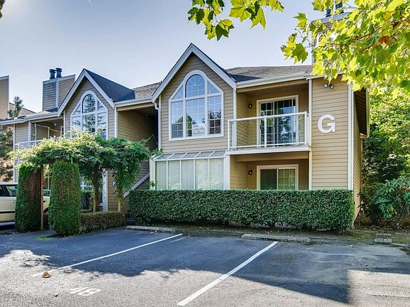2nd image of 16419 Spruce Way APT G3