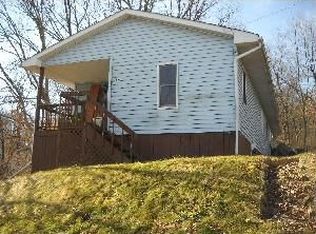 321 Juniper Ln, Tarentum, PA