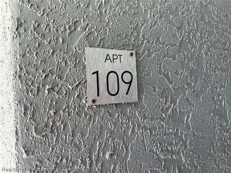 249 S Commerce Ave #109 — Photo 1