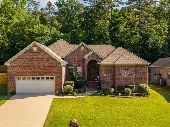 2908 Mossy Creek Dr, Little Rock, AR 72211