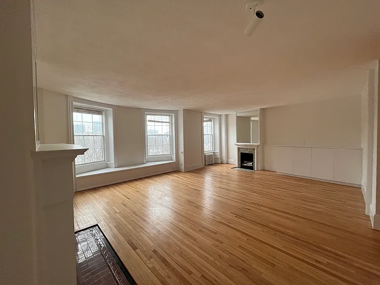 36 Beacon St #5 — Photo 4