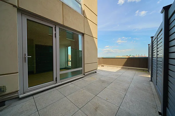 Rented by Living New York | media 12