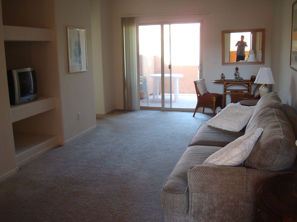 Living Room Fully Furnished