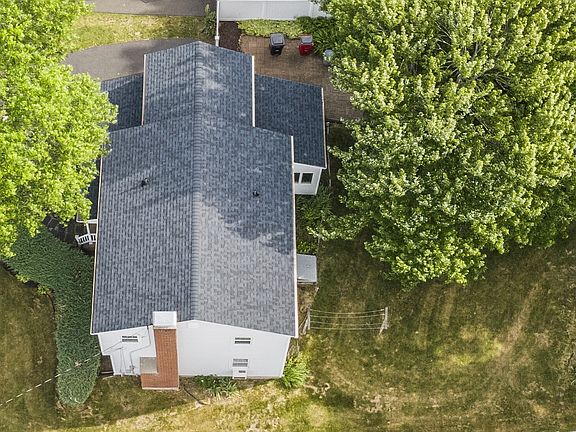 5th image of 173 Oxbow Drive