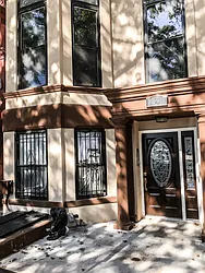 Rented by RES New York