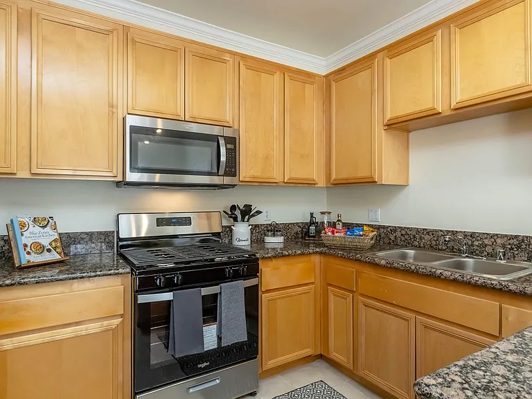 Colony Townhomes — Photo 133