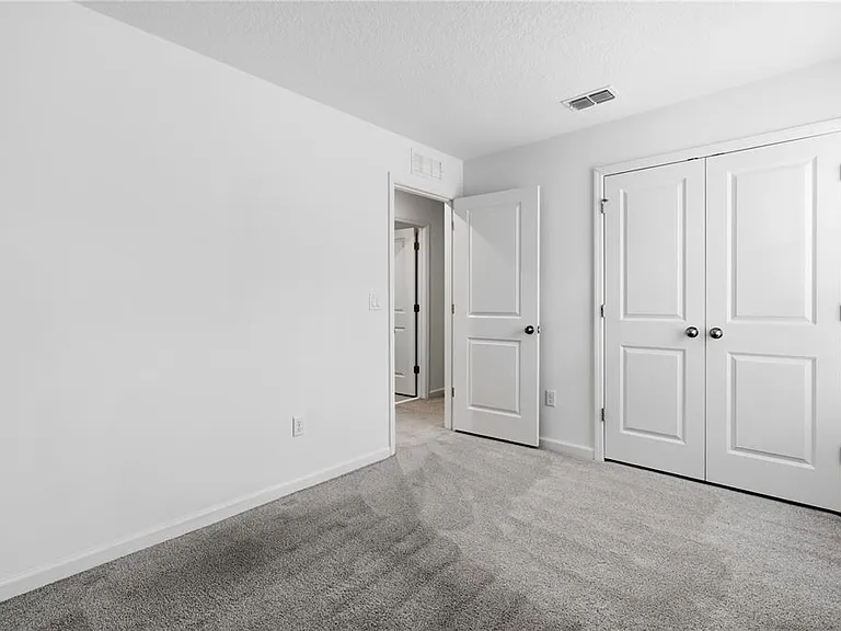1124 Lakeshore Breeze Pl — Photo 18