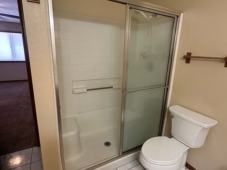 2838 Grand Falls Cir #B — Photo 12