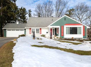 282 Churchill Dr N, Rochester, NY 14616