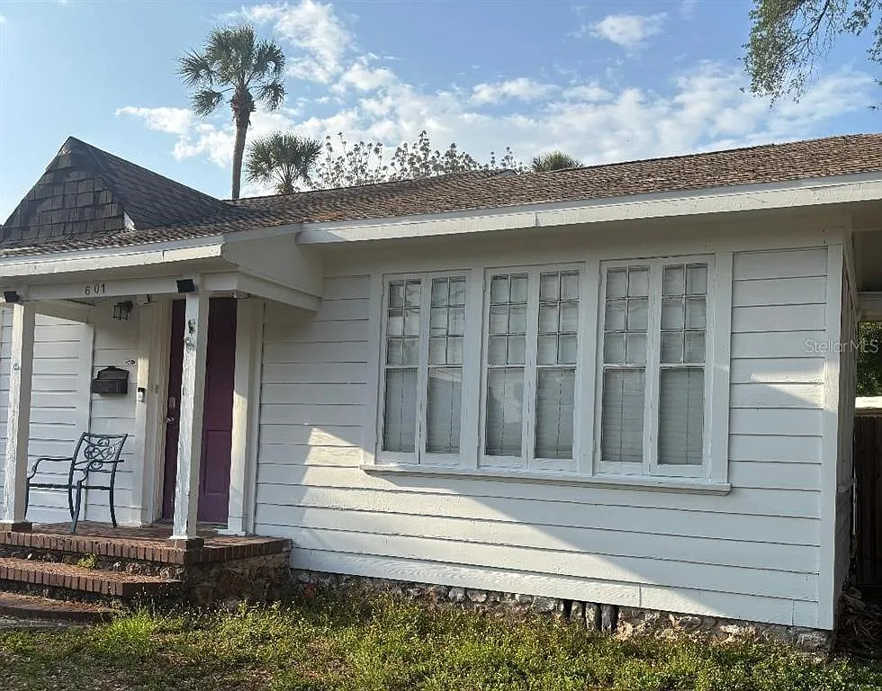 3 bed, 1.0 bath, 1551 sqft, $3,100 — Photo 3