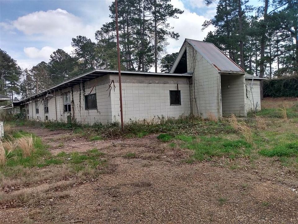 2nd image of 1818 Highway 121