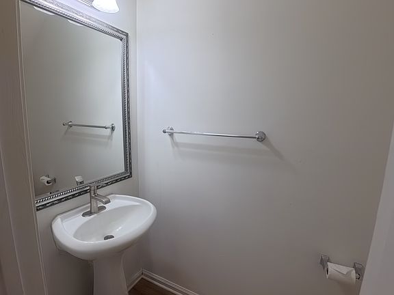 3rd image of 14906 Scothurst Ln