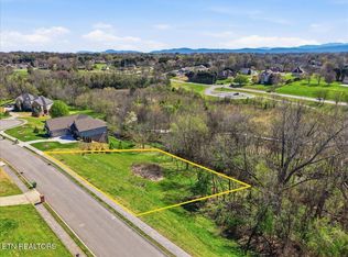 828 Brookshire Blvd, Maryville, TN 37803