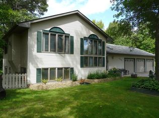 7455 Fawn Lake Dr NE, Stacy, MN 55079
