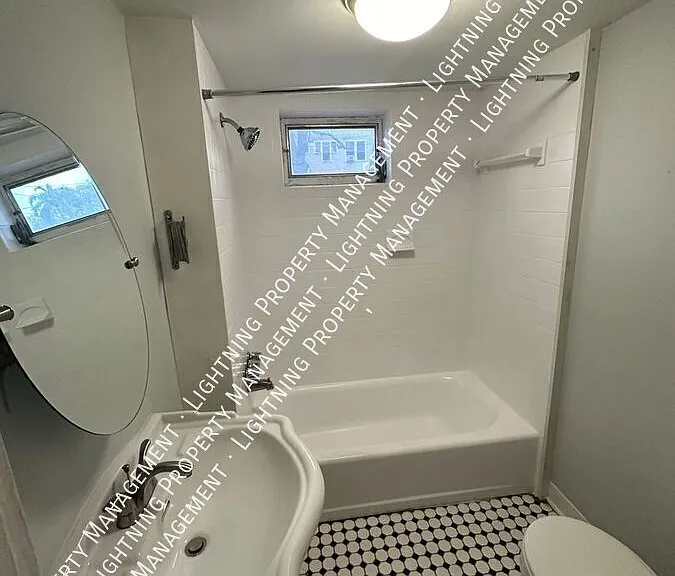708 E Hollywood St #1 — Photo 13