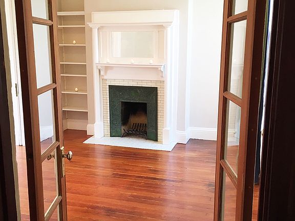 4th image of 377 Noe St