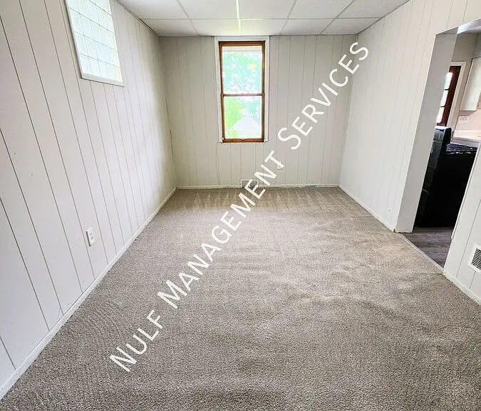 2937 Chester St — Photo 4