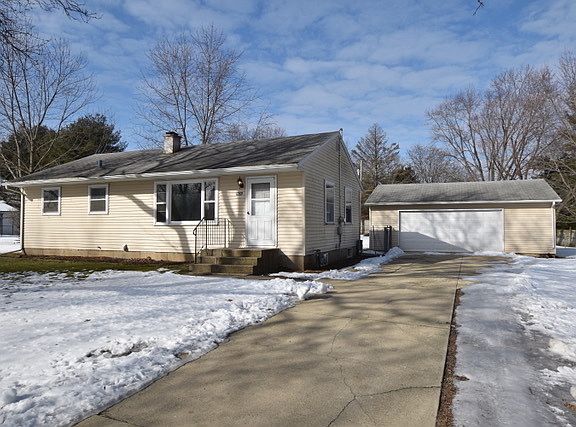 2nd image of 1289 Randall Dr