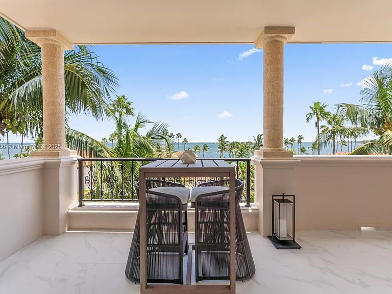 19143 Fisher Island Dr #19143 — Photo 68