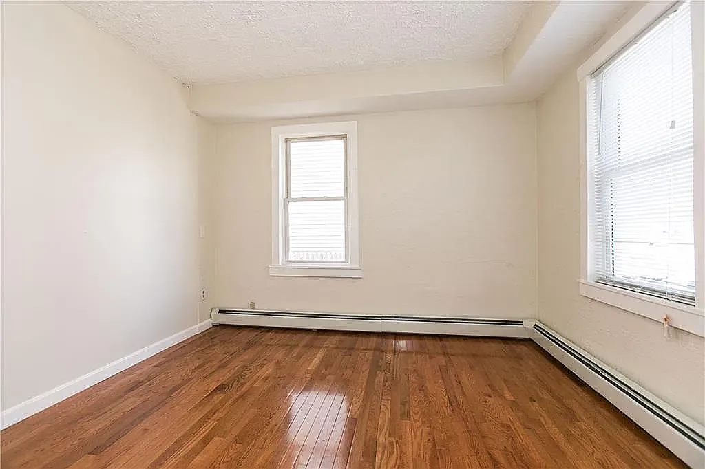 3 bed, $2,500 — Photo 4