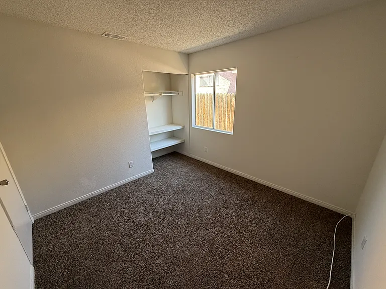 480 Prairie Way — Photo 10