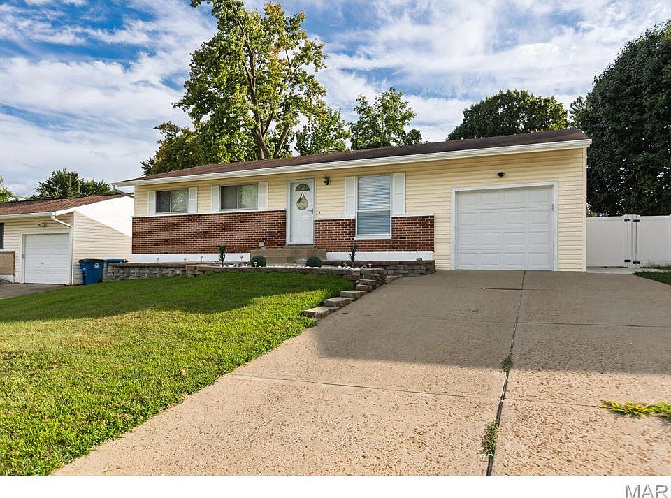1st image of 3750 Calef Dr