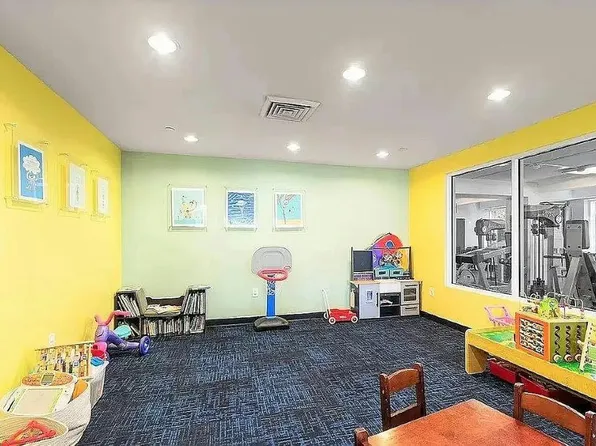 446 Kent Avenue 11B image 9 of 10