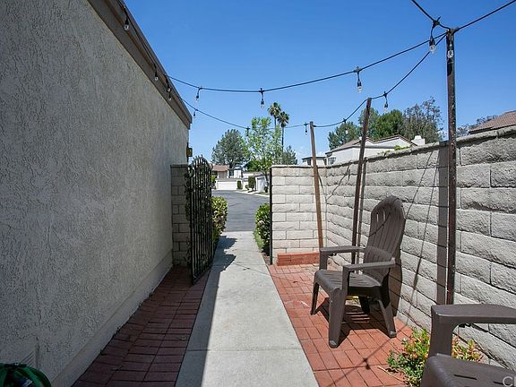 3rd image of 5520 E Vista Del Dia