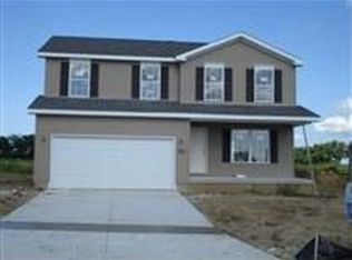 2910 Red Oak Rd, Bloomington, IL 61704