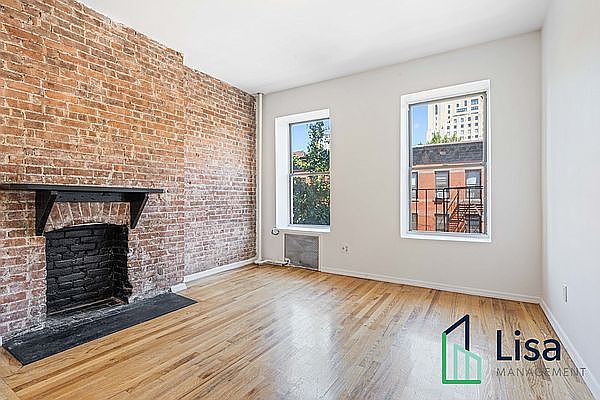 1st image of 426 W 48th St APT 4FW