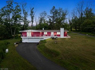 57 Mitchell Rd, Oxford, NJ 07863