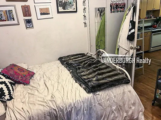 Rented by Vanderborgh Realty  | media 12