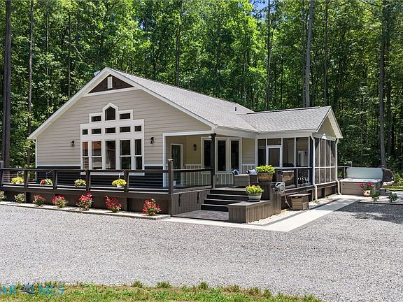 3rd image of 2631 Black Stump Rd