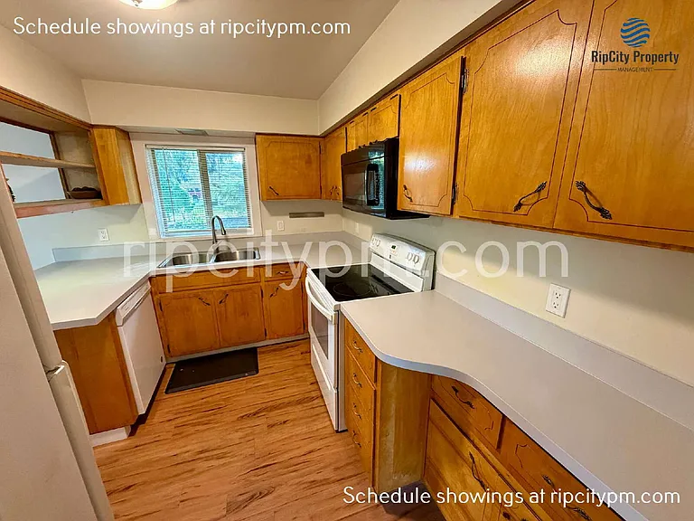 11430 SW 121st Ave — Photo 6