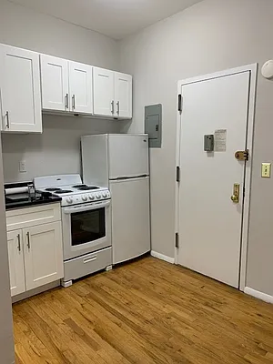 Rented by Landmark Real Estate | media 11