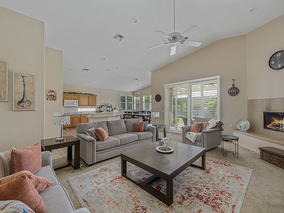 5th image of 79515 Dandelion Dr