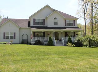 18 Catswamp Rd, Hackettstown, NJ 07840