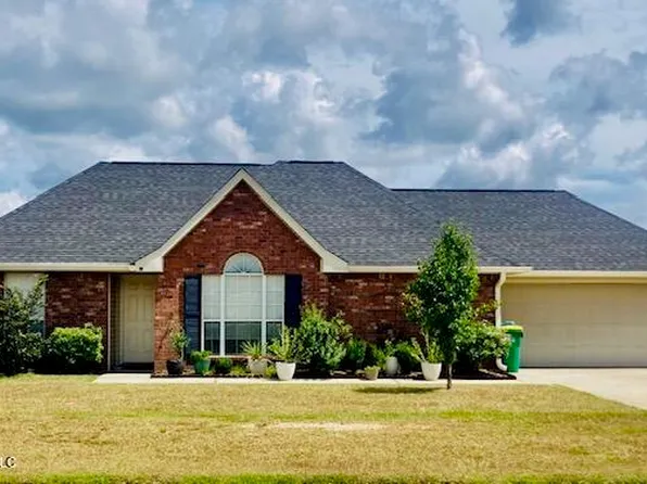 2112 Irma Cir, Ocean Springs, MS 39564