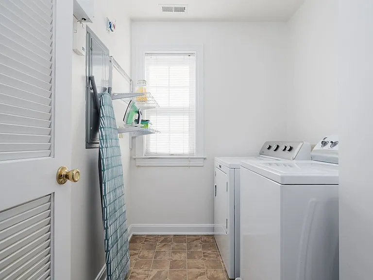 Laundry Room Cabinet