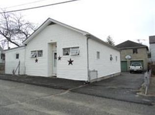 16 West St, Dudley, MA 01571