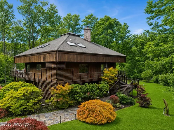 198 E Middle Patent Rd, Greenwich, CT 06831