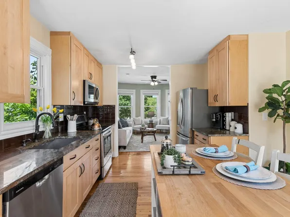 26 Adelaide Street, Portland, ME 04103