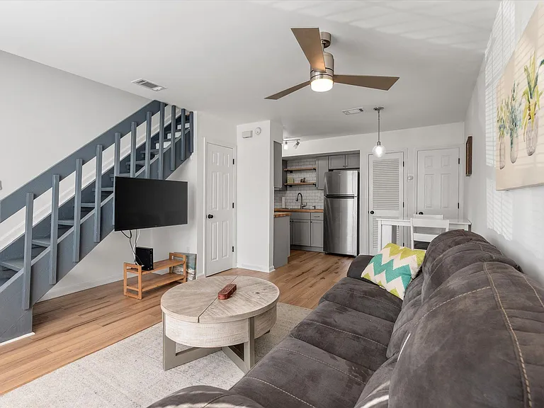 2494 Etiwan Ave #C12 — Photo 4
