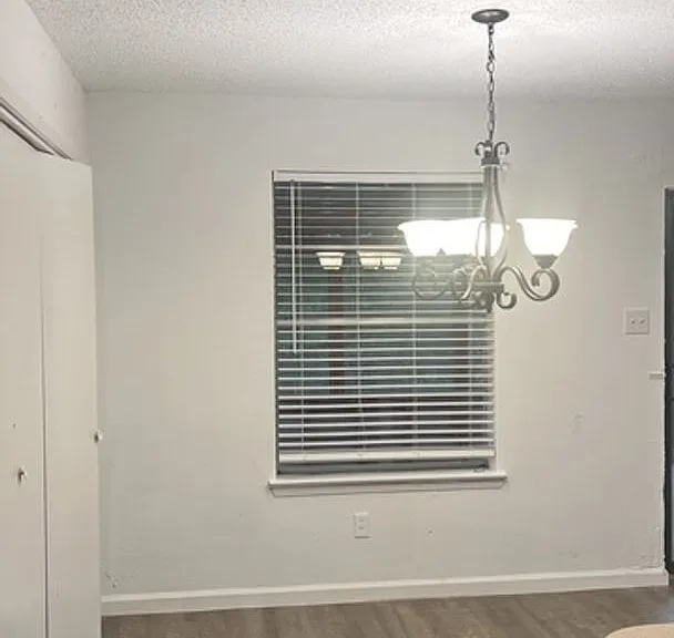 405 Bryan Dr — Photo 13