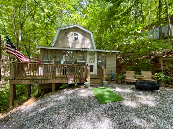 87 Garden Ln, Cleveland, GA 30528