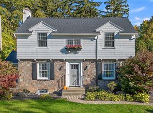 303 Lansdowne Rd, Syracuse, NY 13214