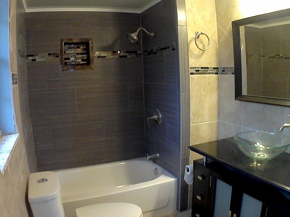 Master Bath Pic 1